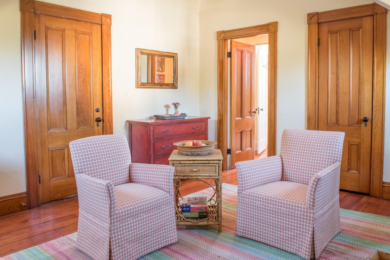 ويسترلي Margin Street Inn المظهر الخارجي الصورة